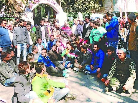 Chauganpata people angry and put the jam in Kholta